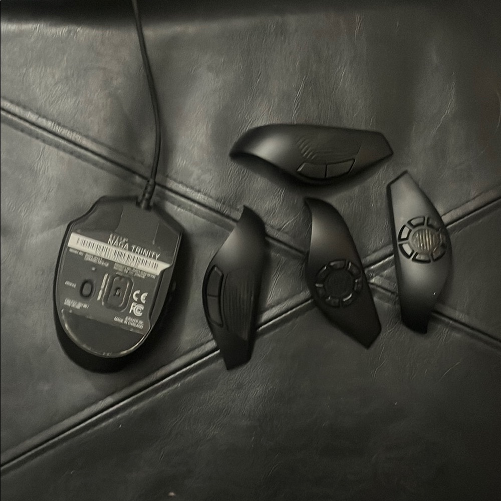 Razer Black Wired Gaming Mouse with Customizable Panels